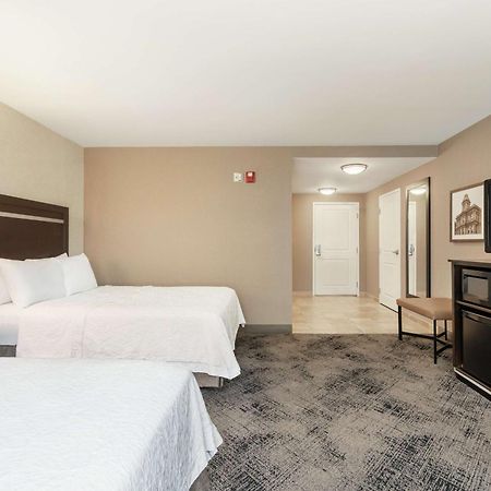 Hampton Inn Portland Downtown Waterfront Exterior foto