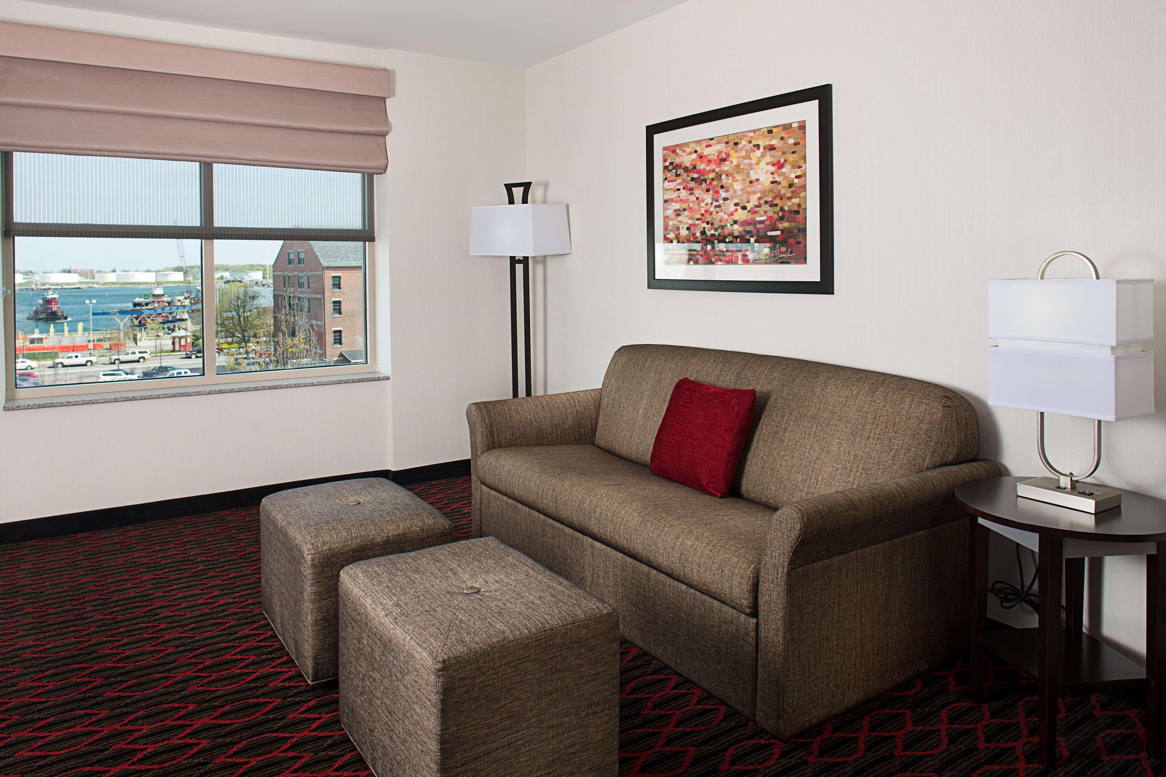 Hampton Inn Portland Downtown Waterfront Exterior foto