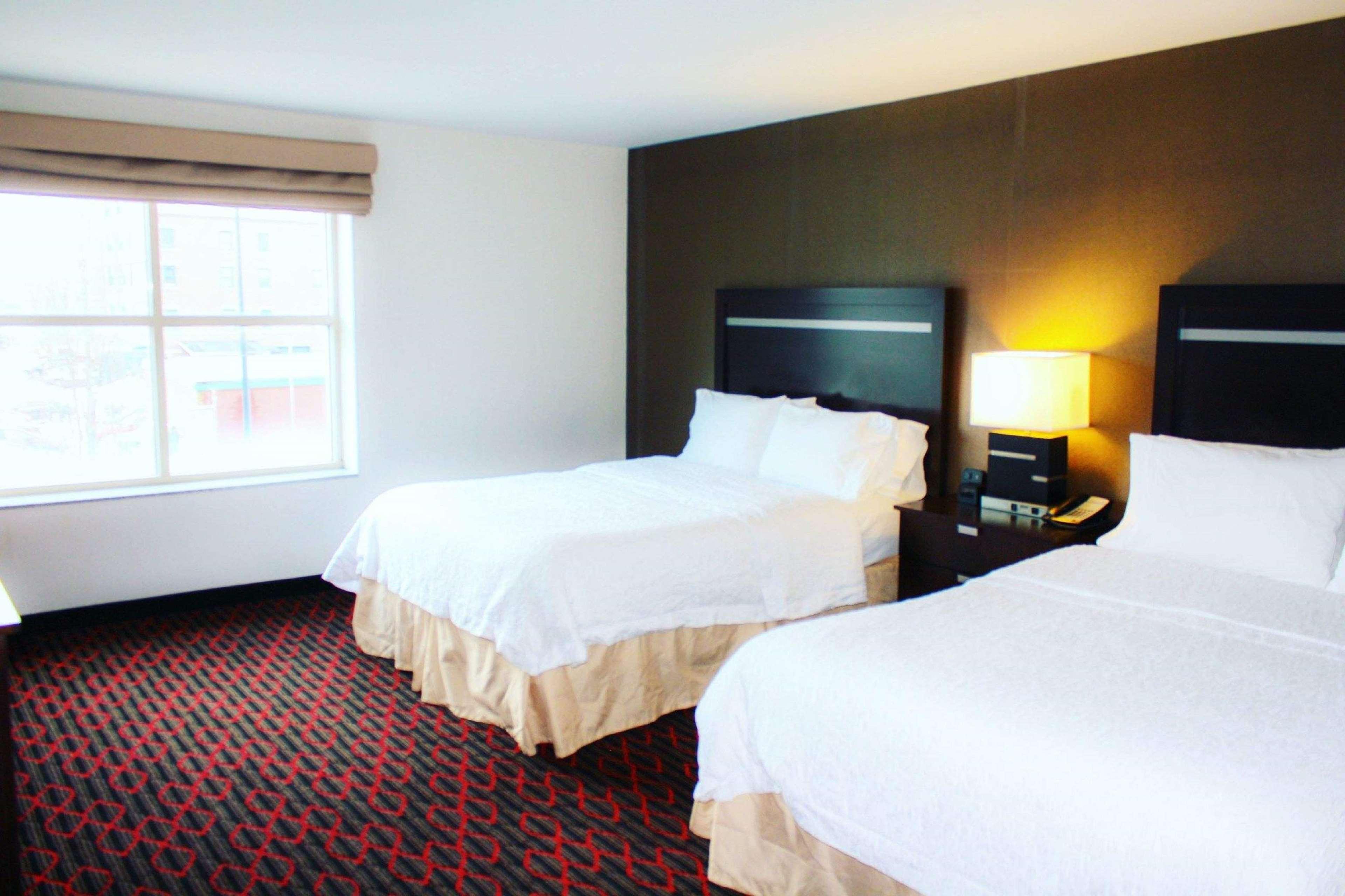 Hampton Inn Portland Downtown Waterfront Exterior foto