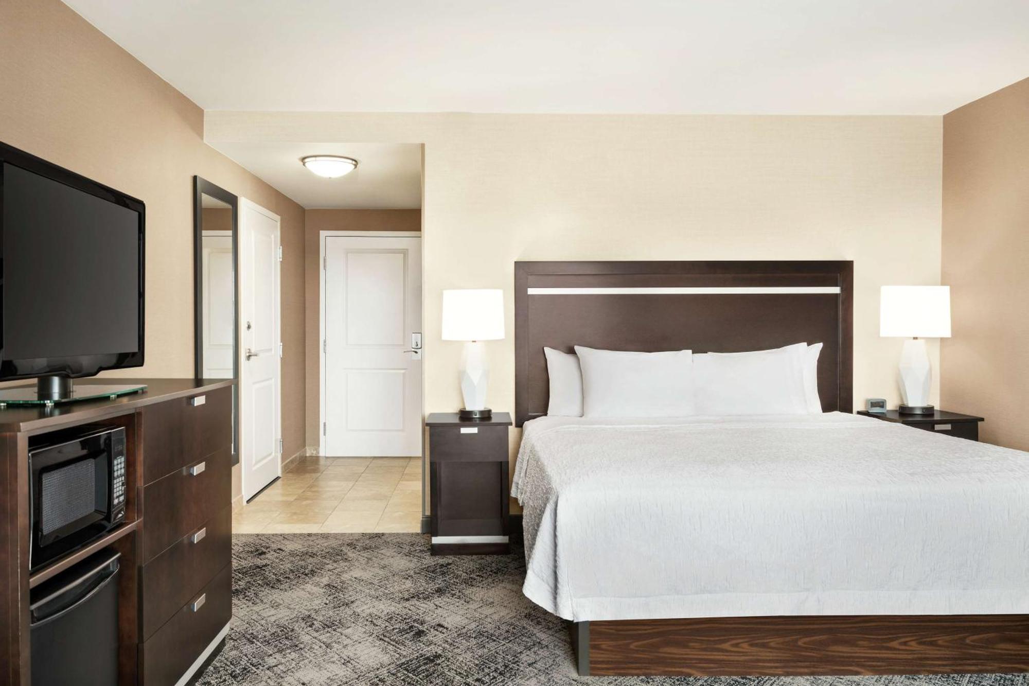 Hampton Inn Portland Downtown Waterfront Exterior foto