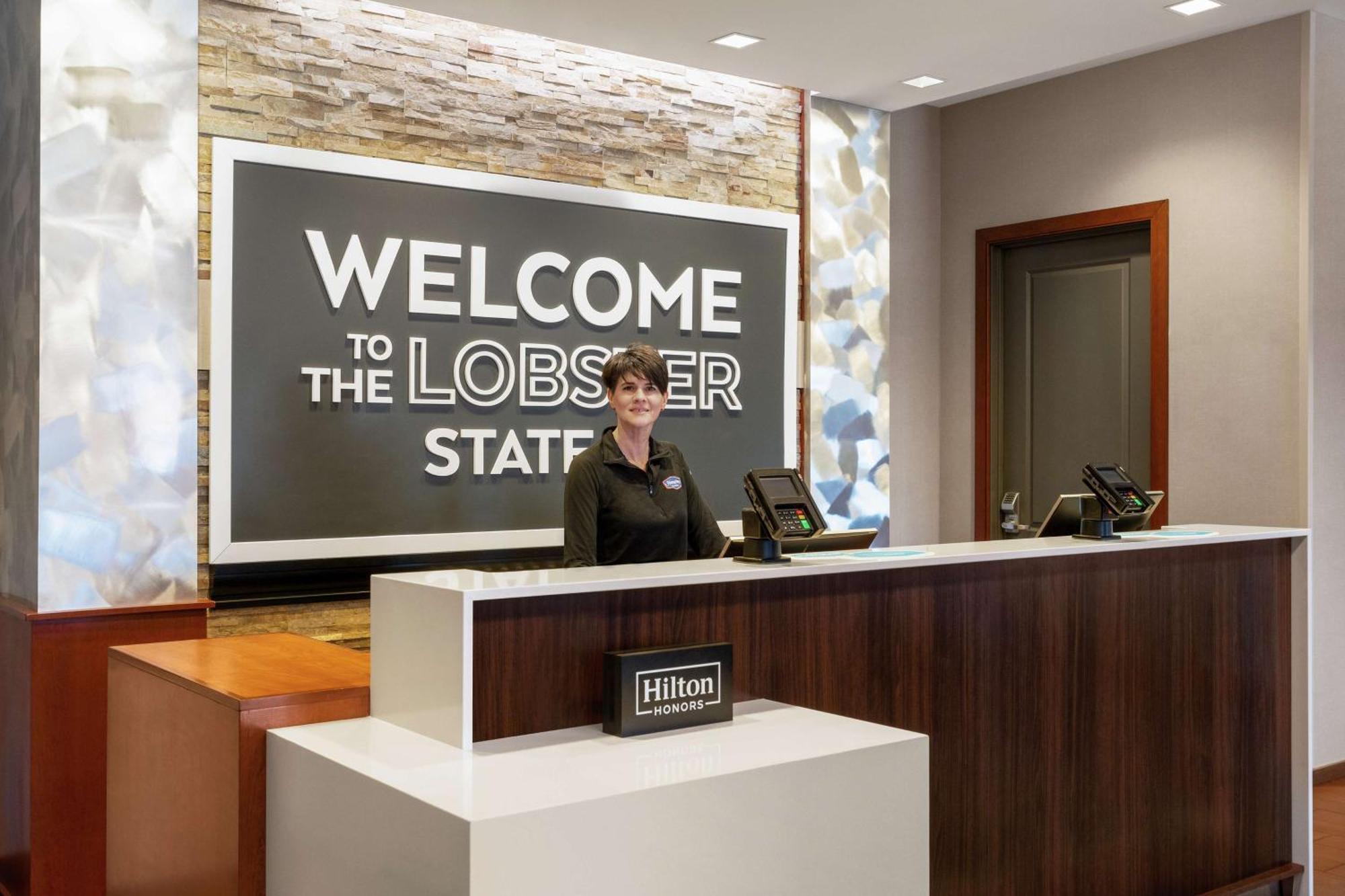 Hampton Inn Portland Downtown Waterfront Exterior foto